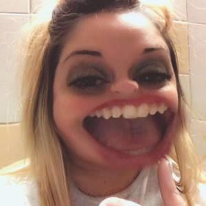 Meet your Posher, Candace